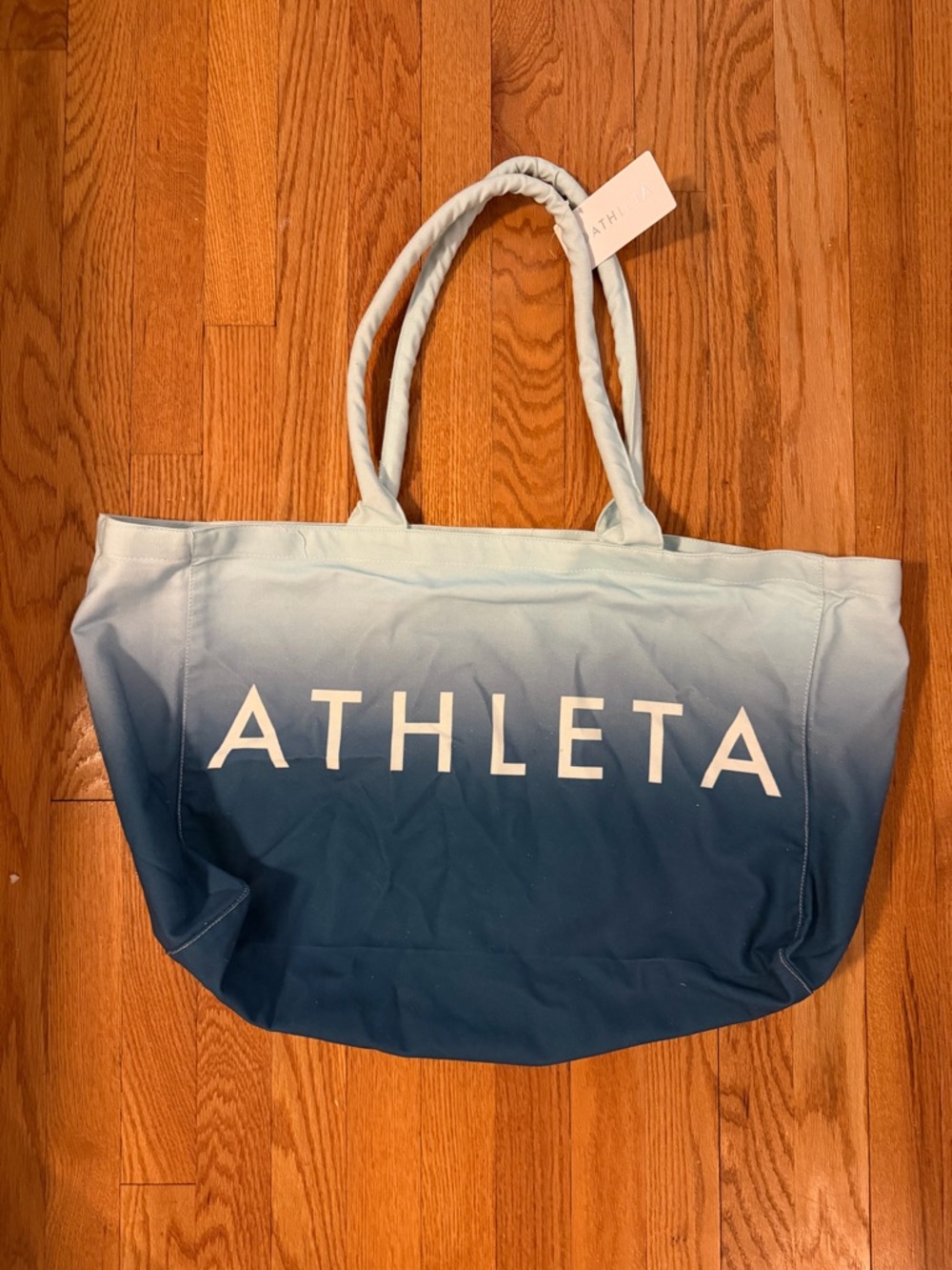 NWT Athleta Ombre Tote bag in Mint and Teal Gradient